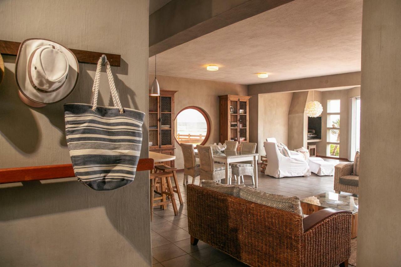 Blue Pearl - Situated Right On The Beach Свакопмунд Экстерьер фото